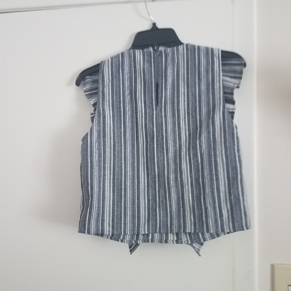 Striped Ruffle Top - Picture 2 of 7